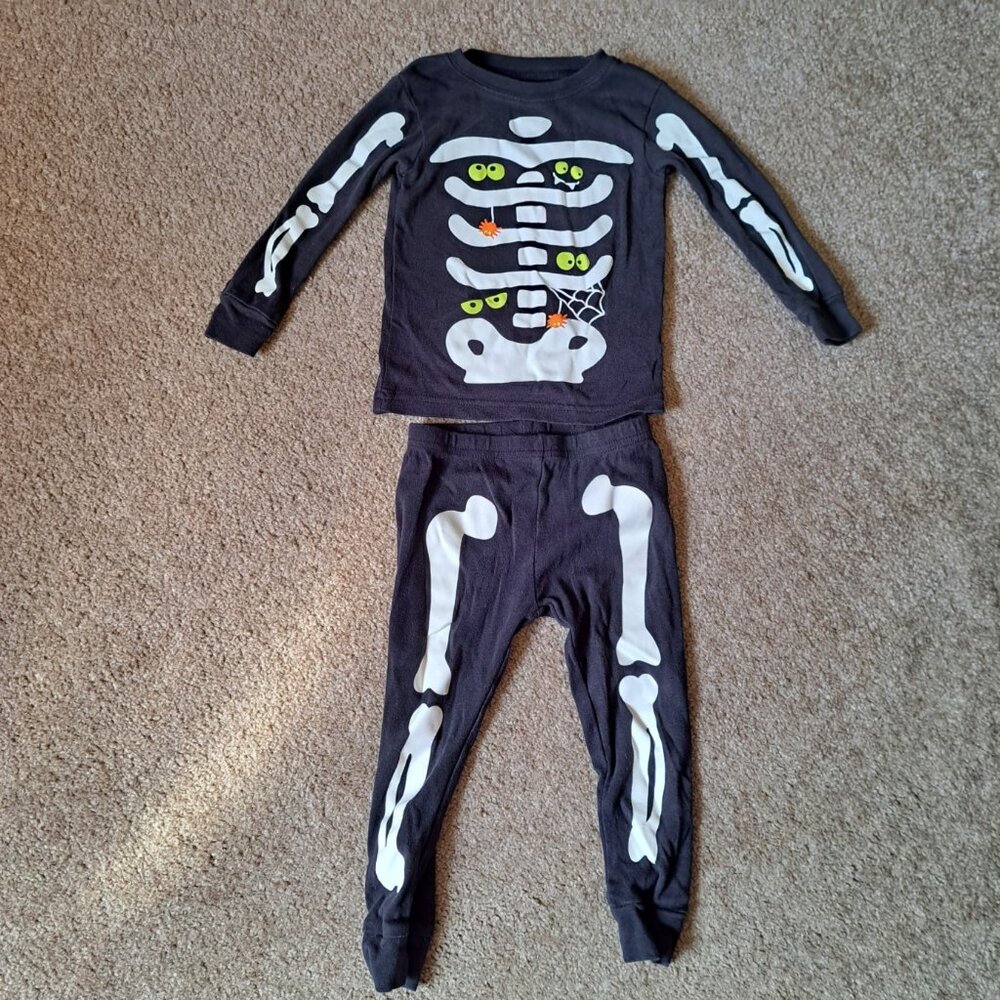 Carters Glow in the Dark Skeleton Matching Set - Size 24M